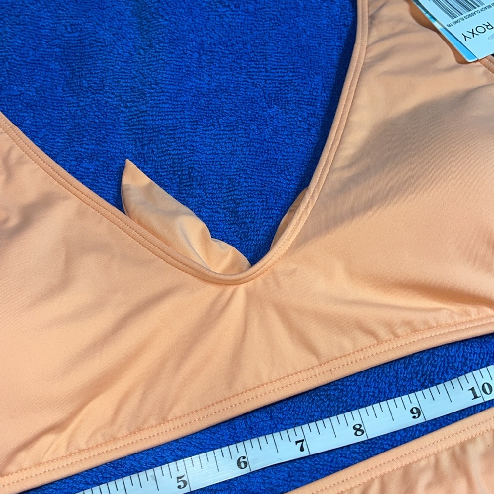 New Roxy bikini - Picture 6 of 11